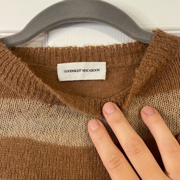 Goodnight Macaroon Neutral Striped Sweater, One size, Fits a size XS-M - Picture 4 of 6